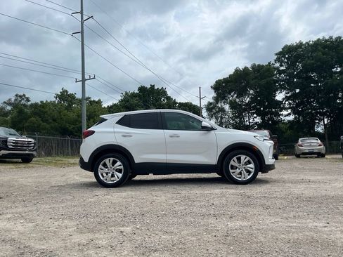 Used 2024 Buick Encore GX Preferred FWD image 6