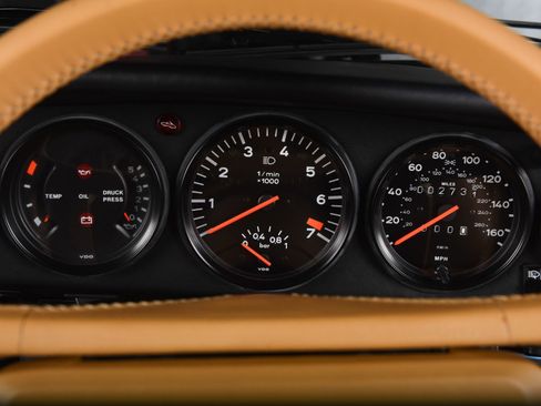 Used 1988 Porsche 911 Carrera RWD image 24