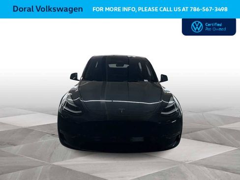 Used 2025 Tesla Model Y Long Range image 3