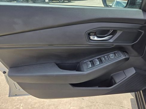 Used 2025 Honda Accord SE image 13