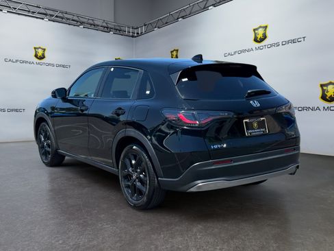 Used 2024 Honda HR-V Sport image 3