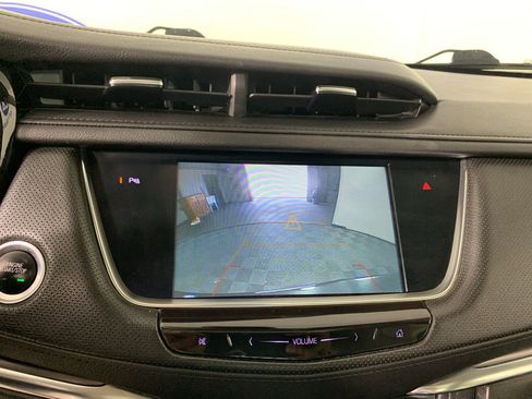 Used 2019 Cadillac XT5 Premium Luxury FWD image 26
