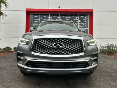 Used 2018 INFINITI QX80 2WD w/ Driver Assistance Package image 2