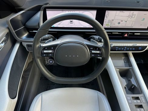 Used 2023 Hyundai Ioniq 6 SEL image 14