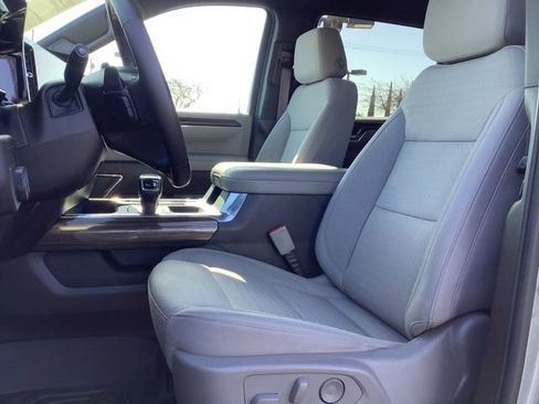 Used 2023 Chevrolet Silverado 1500 LT Trail Boss image 8