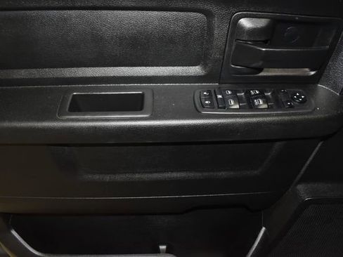 Used 2018 RAM 2500 Tradesman w/ Chrome Appearance Group image 30