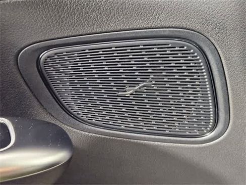 Certified 2025 Mercedes-Benz GLC 300 4MATIC image 60