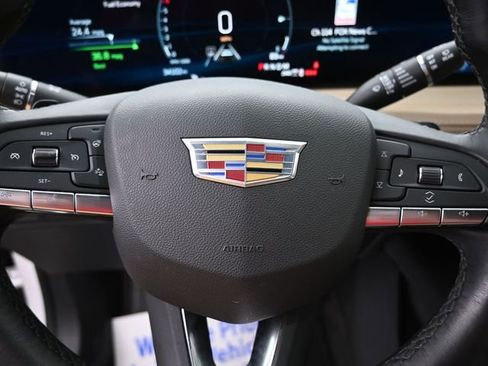 Used 2024 Cadillac XT4 Luxury w/ Cold Weather Package AWD/4WD image 33