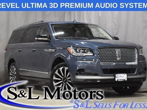 Used 2023 Lincoln Navigator L Reserve w/ Equipment Group 201A image 1