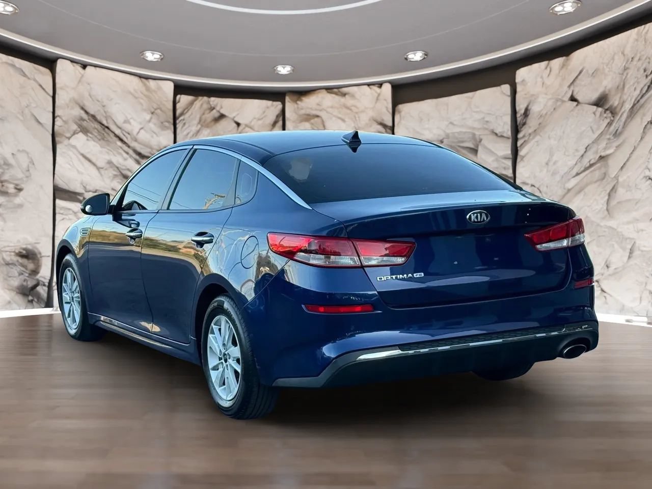 Used 2019 Kia Optima LX FWD image 5