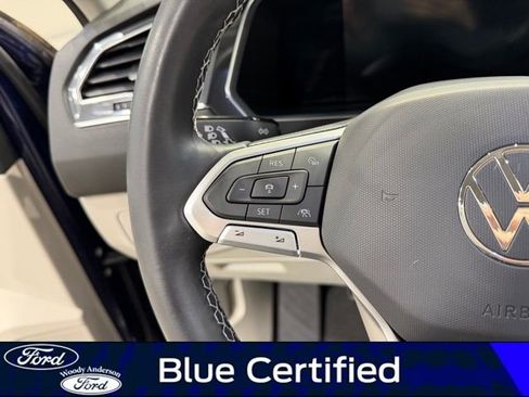 Used 2023 Volkswagen Tiguan SE image 11