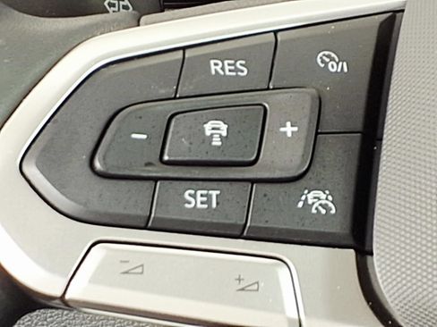 Used 2025 Volkswagen Jetta S FWD image 16