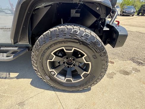 Used 2015 Jeep Wrangler Unlimited Rubicon AWD/4WD image 38
