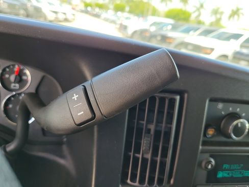 Used 2023 Chevrolet Express 3500 LT w/ LT Preferred Equipment Group RWD image 22