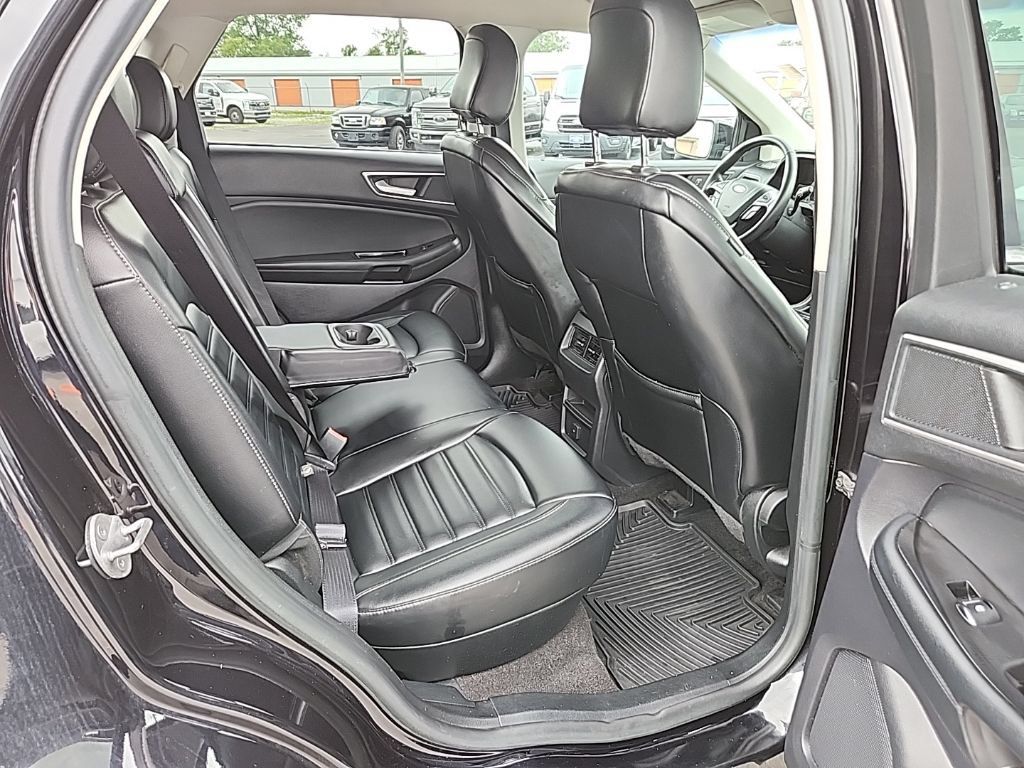 Used 2020 Ford Edge SEL AWD/4WD image 32