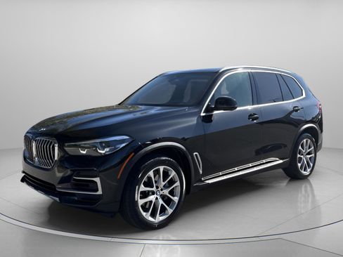 Used 2023 BMW X5 xDrive40i w/ Premium Package image 2