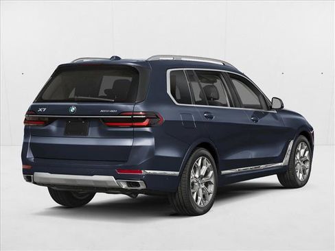 New 2027 BMW X7 xDrive40i w/ M Sport Package AWD/4WD image 2