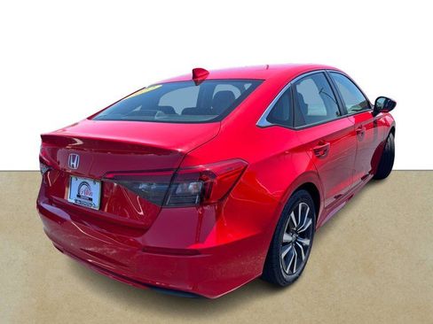 Used 2022 Honda Civic EX image 4