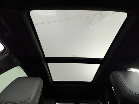 New 2026 Cadillac XT5 Premium Luxury image 7