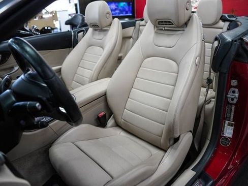 Used 2018 Mercedes-Benz C 300 Cabriolet image 4