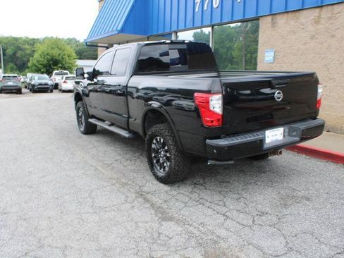 Used 2019 Nissan Titan PRO-4X w/ Pro-4x Utility Package AWD/4WD image 4