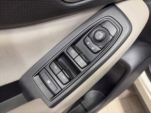 Used 2023 Subaru Forester AWD/4WD image 19