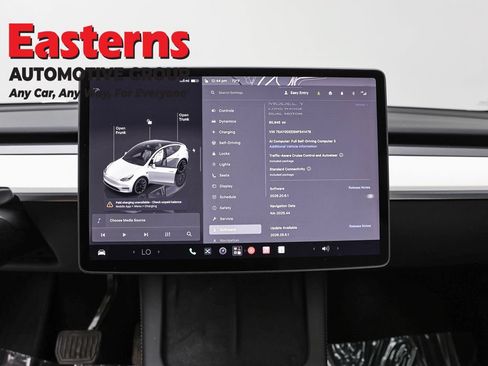 Used 2022 Tesla Model Y Long Range AWD/4WD image 12