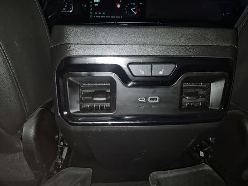 Used 2022 GMC Sierra 1500 AT4 w/ Technology Package image 22