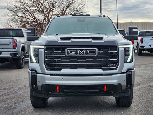 New 2026 GMC Sierra 2500 AT4 w/ AT4 Premium Plus Package image 7