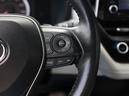 Used 2021 Toyota Corolla SE image 32