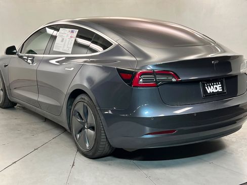 Used 2018 Tesla Model 3 Long Range RWD image 3