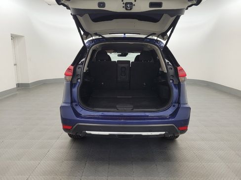 Used 2020 Nissan Rogue SV FWD image 29