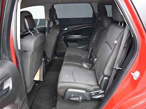 Used 2017 Dodge Journey SE w/ Flexible Seating Group FWD image 10
