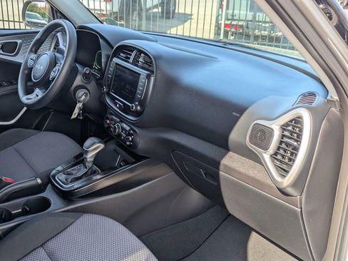 Used 2023 Kia Soul LX w/ Option Group 015 image 31