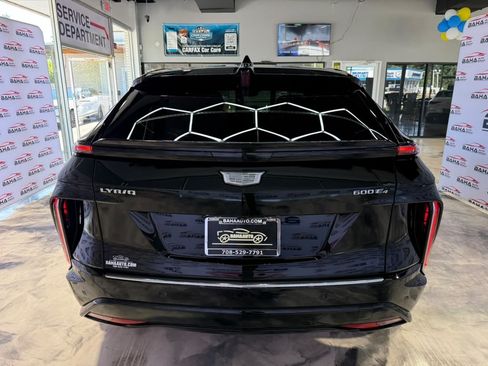 Used 2024 Cadillac Lyriq Tech w/ Driver Assist Package AWD/4WD image 11