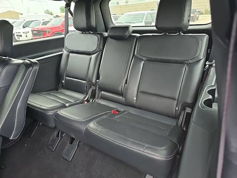 Used 2025 Ford Expedition Max Platinum w/ Stealth Appearance Package AWD/4WD image 20