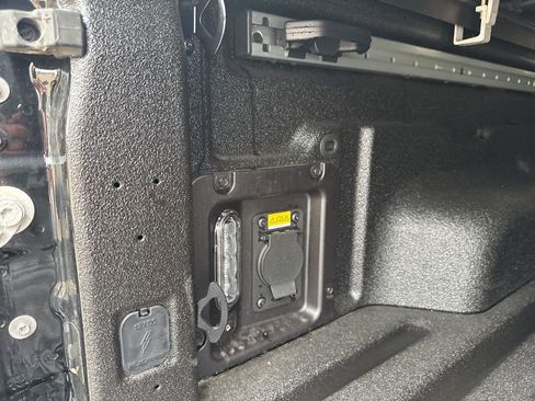 Used 2025 Ford Maverick Lobo image 29