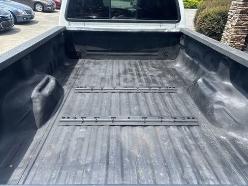 Used 2005 Ford F350 XLT image 5