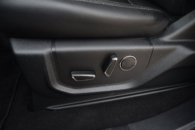 Used 2019 Ford F350 Lariat w/ Chrome Package AWD/4WD image 18