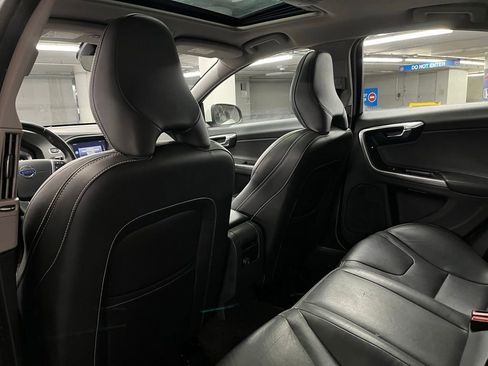 Used 2017 Volvo S60 T5 Dynamic w/ Vision Package FWD image 21