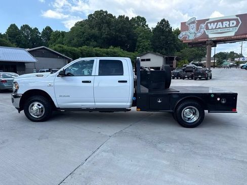 Used 2021 RAM 3500 Tradesman w/ Chrome Appearance Group AWD/4WD image 15