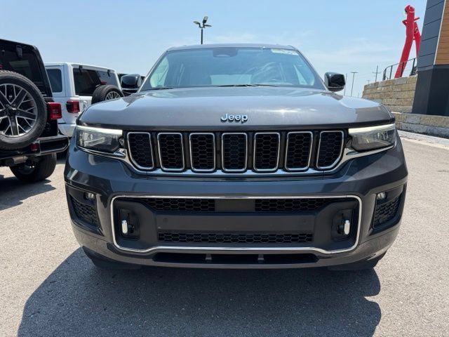 Used 2021 Jeep Grand Cherokee L Overland w/ Luxury Tech Group IV AWD/4WD image 8