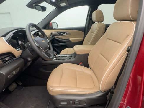 Certified 2023 Chevrolet Traverse Premier image 5