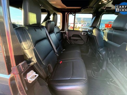 Used 2022 Jeep Wrangler Unlimited Rubicon w/ Xtreme Recon 35" Tire Package image 26