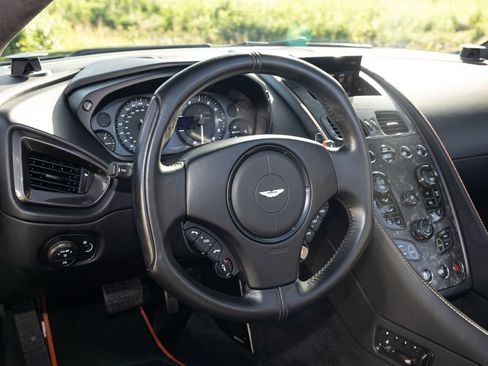Used 2018 Aston Martin Vanquish S RWD image 24