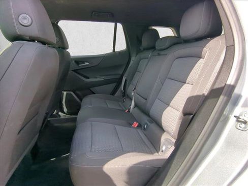 Used 2025 Chevrolet Equinox LT image 19