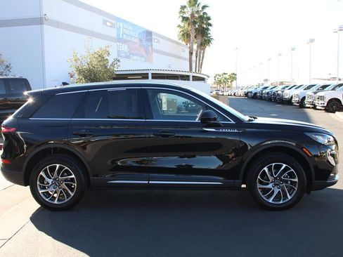 Certified 2022 Lincoln Corsair AWD w/ Equipment Group 101A image 7