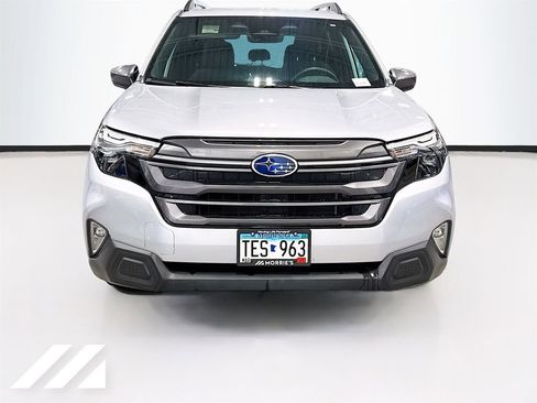 Used 2026 Subaru Forester Premium AWD/4WD image 2