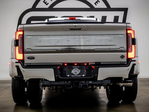 Used 2026 Ford F350 Platinum w/ Platinum Plus Package AWD/4WD image 11