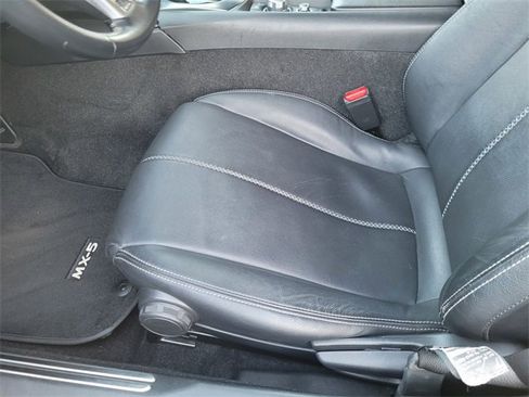 Used 2023 MAZDA MX-5 Miata Grand Touring image 17